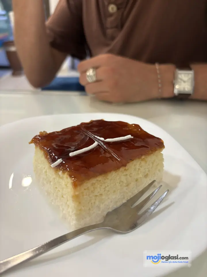 Slatka ćoša Cafe slasticarna
